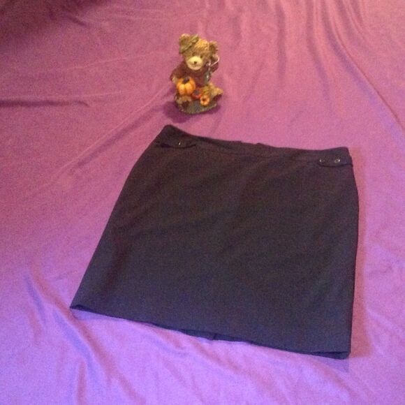Ladies black skirt in size 16 - Picture 3 of 8
